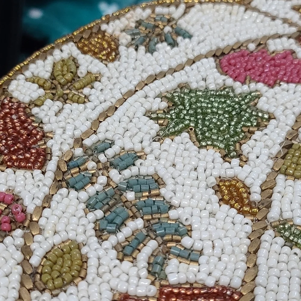 x4 Tahari Beaded Fall Leaf White Pumpkin Thanksgiving Placemat Chargers Set New